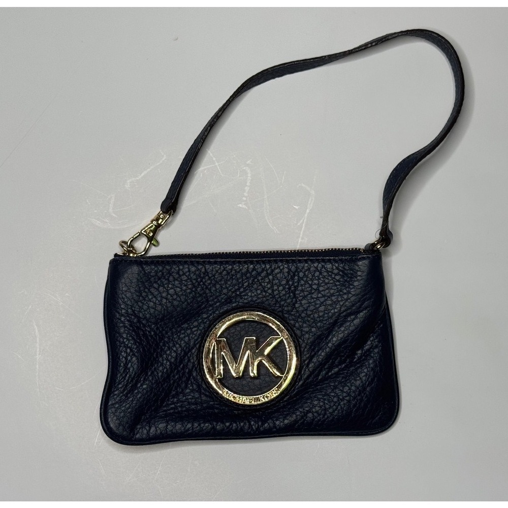Michael Kors Navy Blue‎ Pebbled Leather Wristlet Gold MK Logo Medallion Clutch